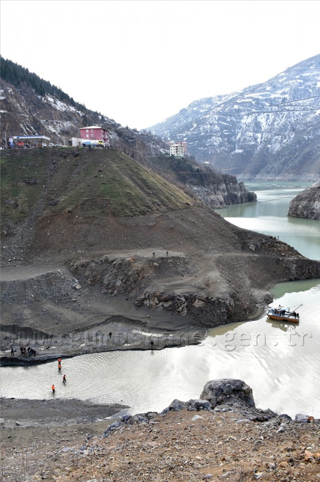 Kürtün Barajında Arama Çalışmaları Devam Ediyor 3