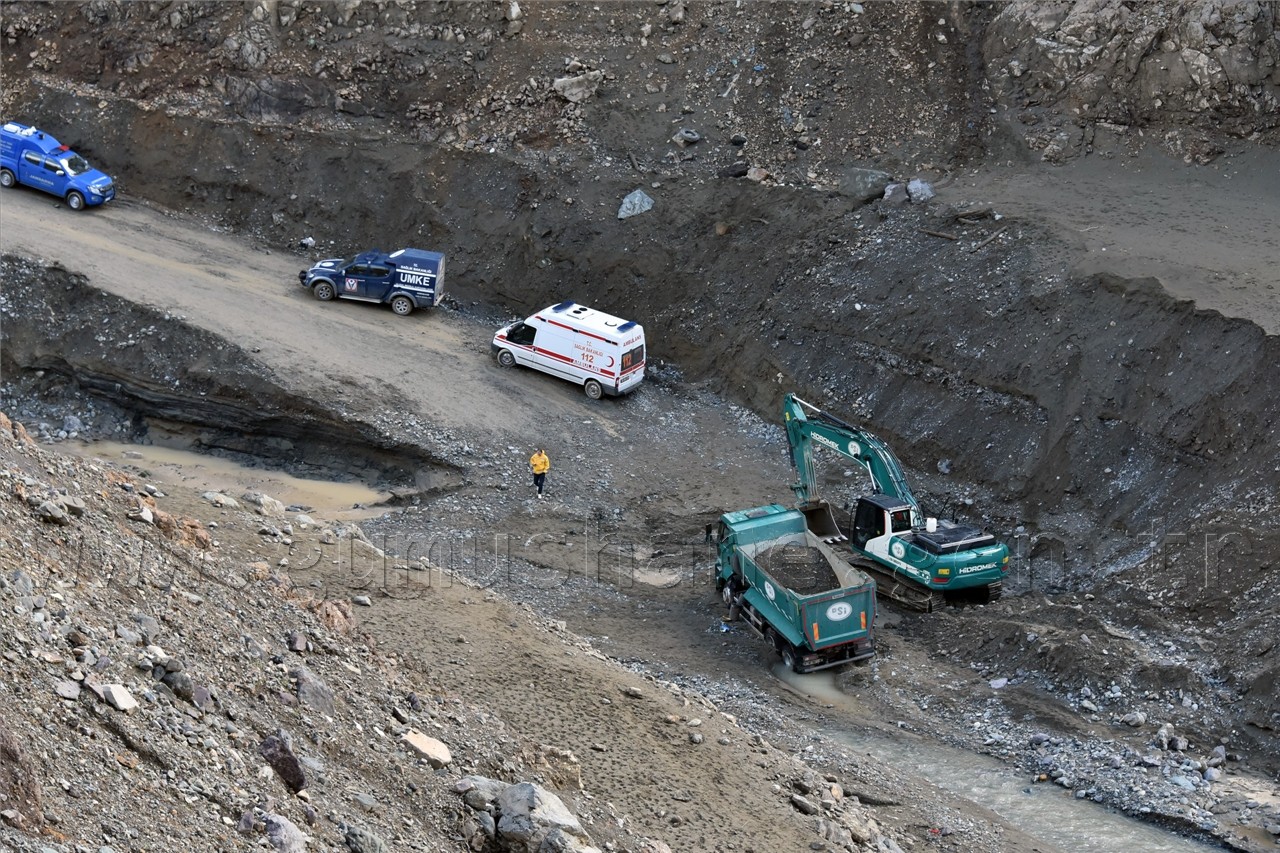 Kürtün Barajında Arama Çalışmaları Devam Ediyor 5