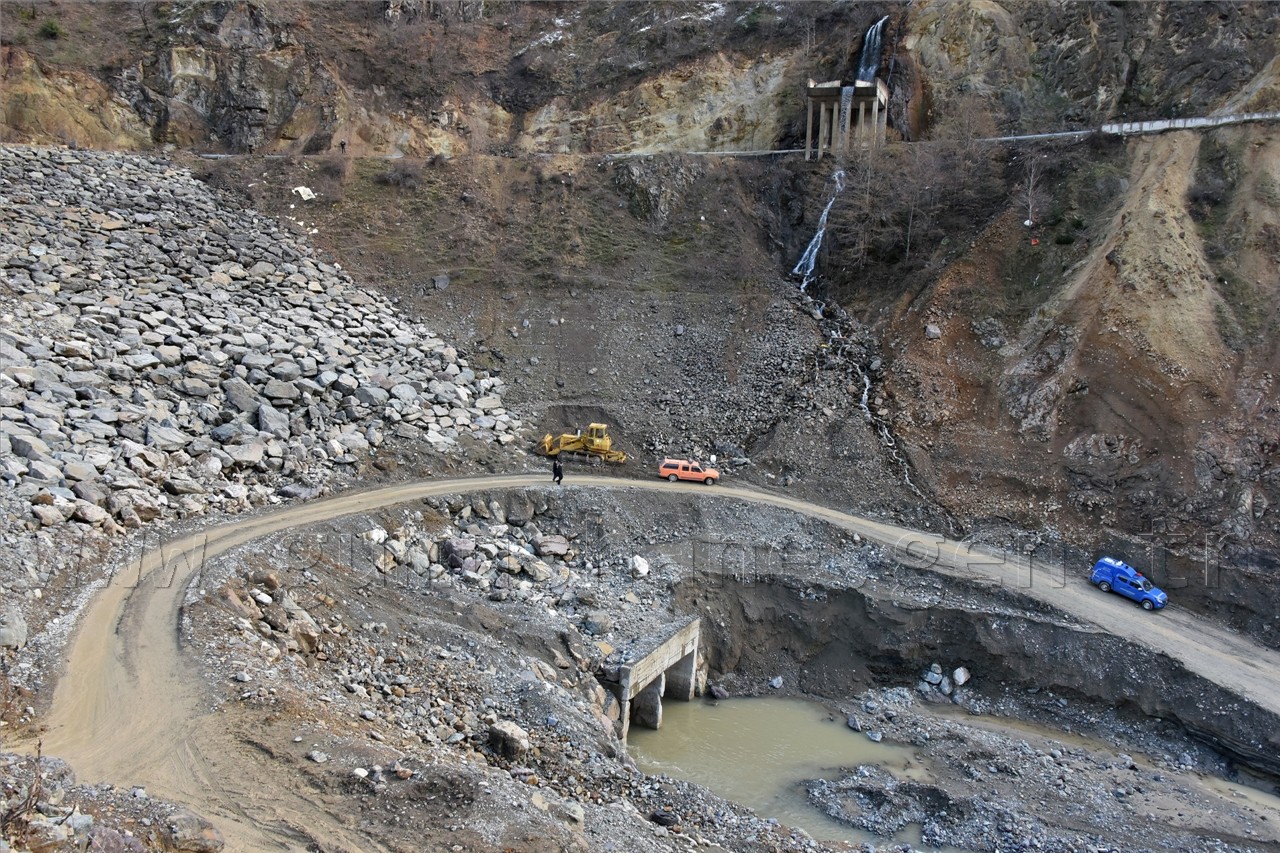 Kürtün Barajında Arama Çalışmaları Devam Ediyor 7
