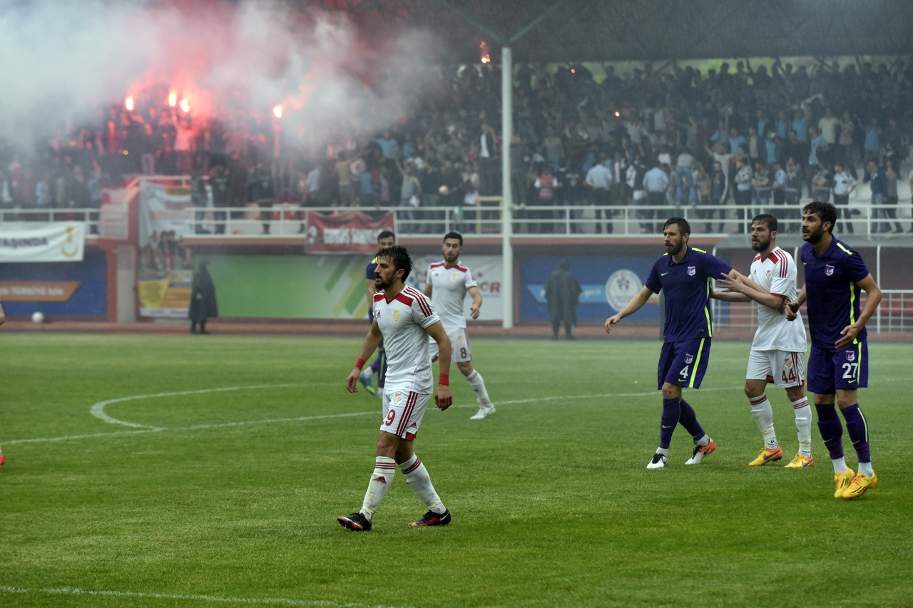 'Buraya hak ederek geldik' 12