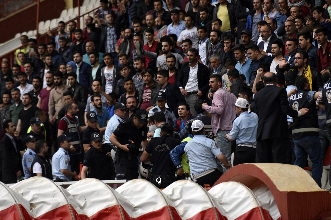 'Buraya hak ederek geldik' 29