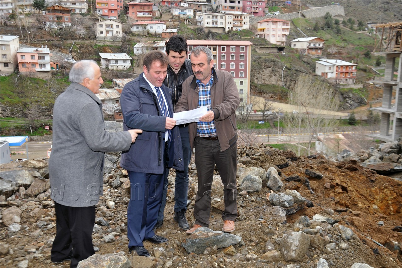 Başkan Çimen, mahallelerde incelemelerde bulundu 3