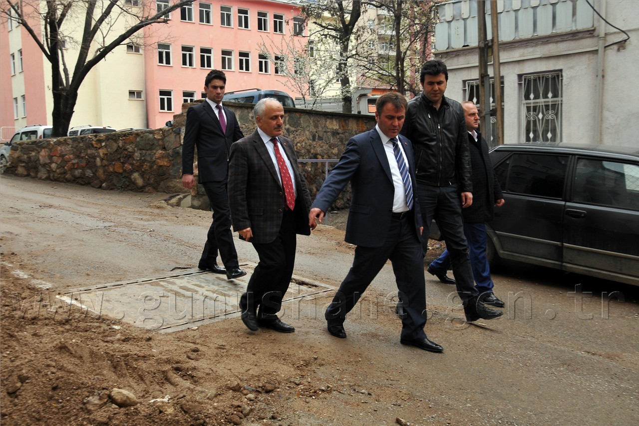 Başkan Çimen, mahallelerde incelemelerde bulundu 4