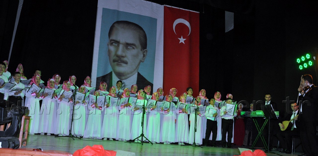 İmam Hatip Ortaokulundan Kutlu Doğum Programı 14