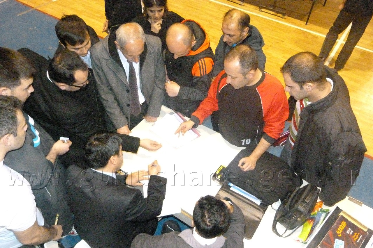 Kurumlar Arası Masa Tenisi Turnuvası Başladı 1