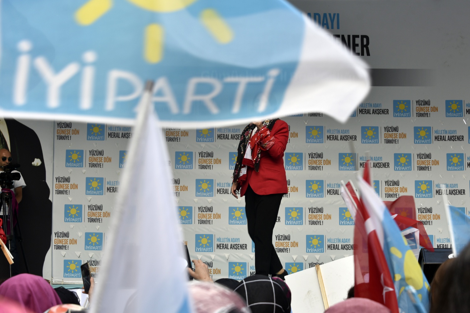 Akşener Gümüşhane’de 23