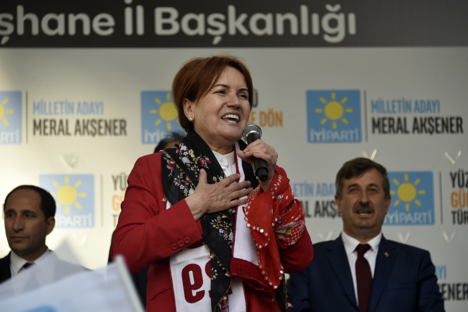 Akşener Gümüşhane’de 27
