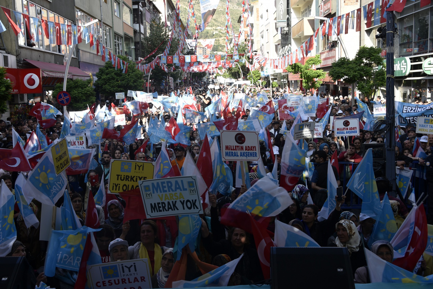 Akşener Gümüşhane’de 20