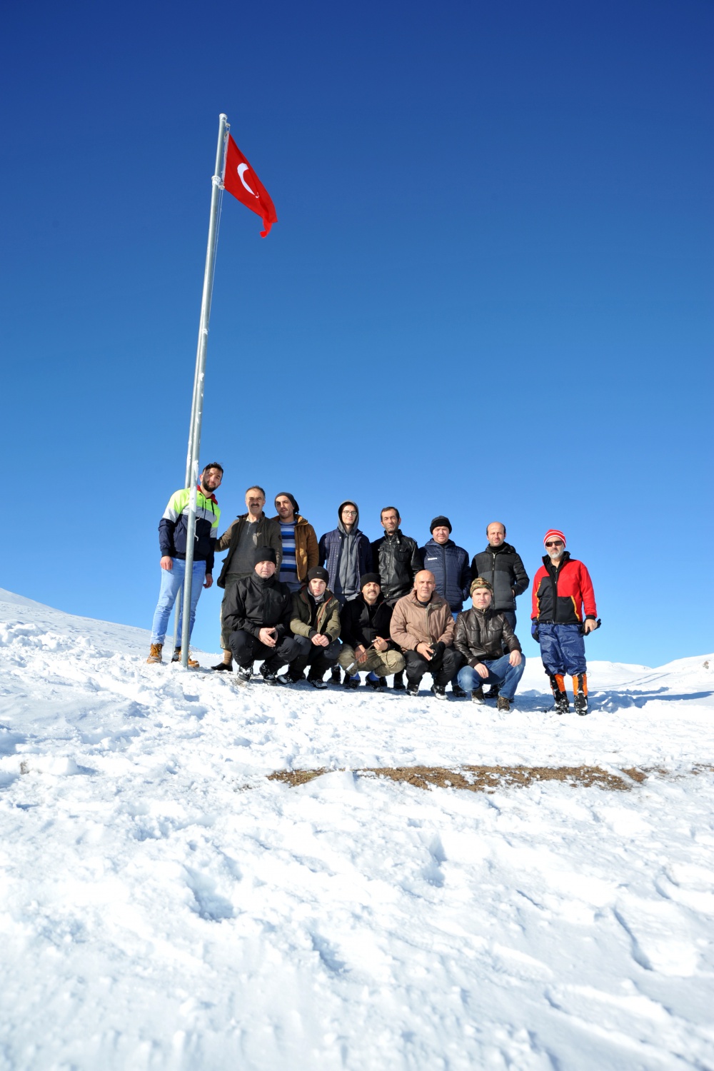 Minarli yaylasında bayrak değişimi yapıldı 4