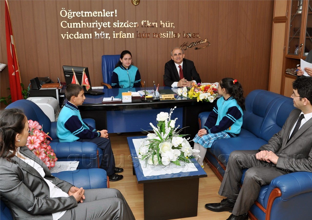 Minik Müdür İmam Hatip Ortaokulu Binası İstedi 3