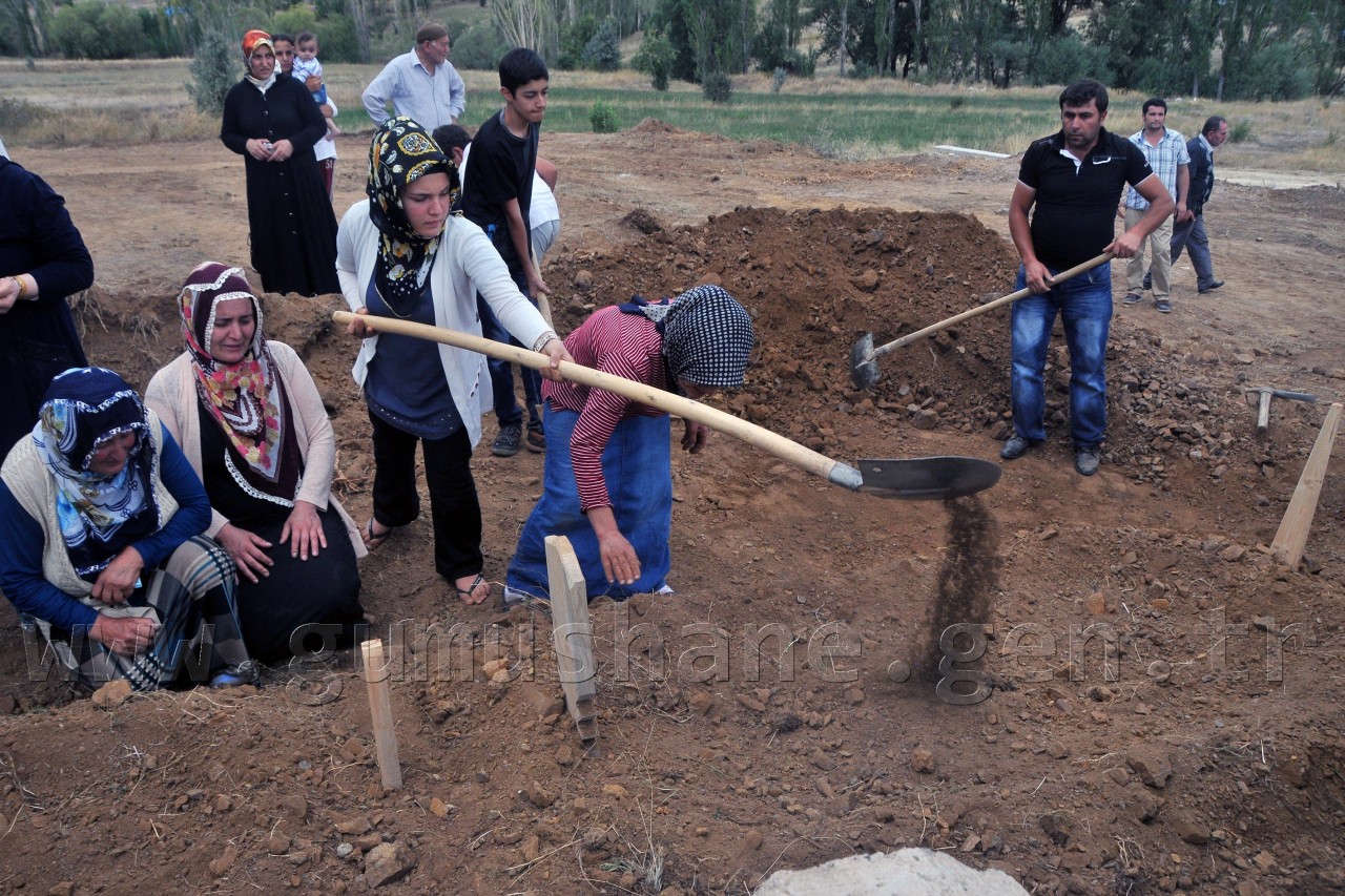 İnşaat İşçileri Son Yolculuklarına Uğurlandı 13