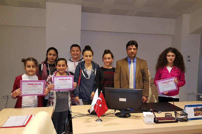 Gümüşhaneli yüzmeyi sevdi 1