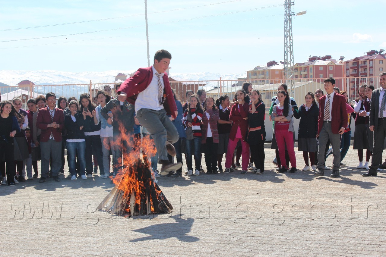 Şehit Teğmen Tuna Kara Anadolu Lisesi Nevruz Geleneğini Devam Ettirdi 15