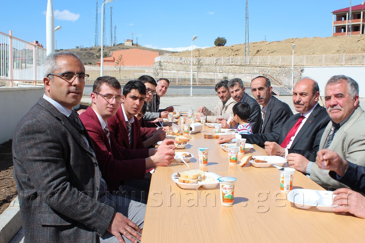 Şehit Teğmen Tuna Kara Anadolu Lisesi Nevruz Geleneğini Devam Ettirdi 7