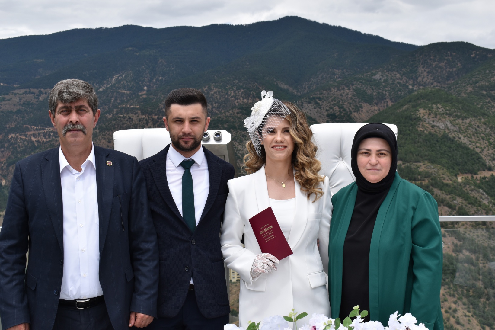 240 metre yüksekte nikah 3