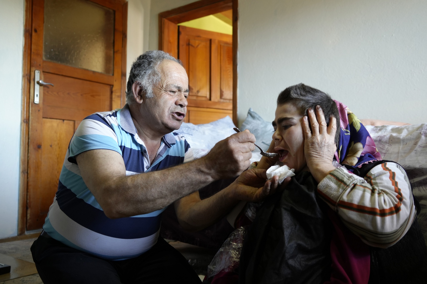 Hayatlarını kızlarına adadılar 7