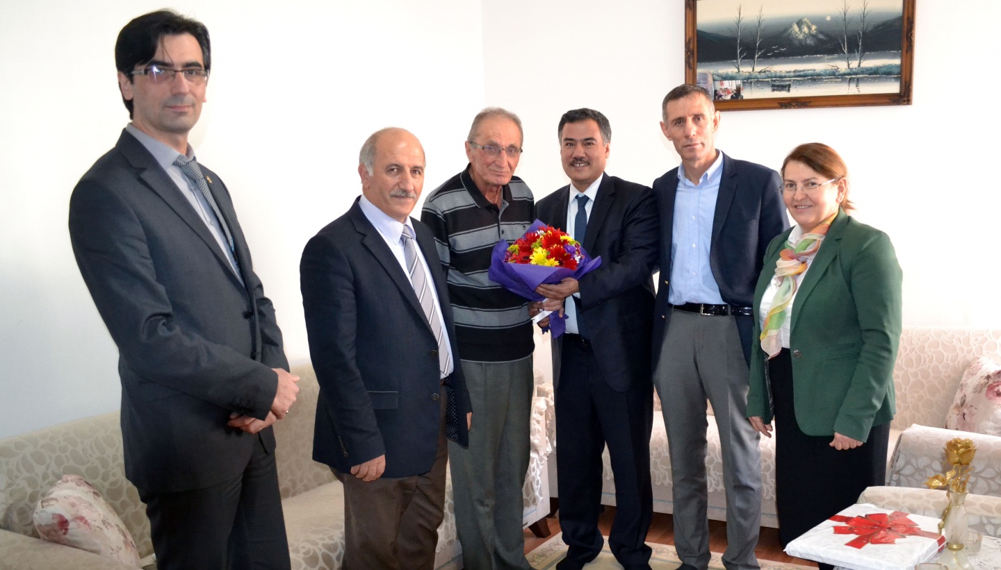 Emekli öğretmenlere anlamlı ziyaret 3