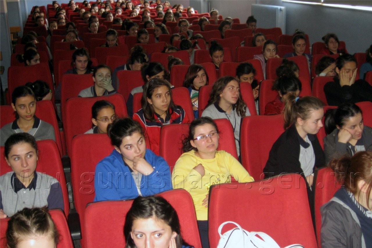 Kadın Din Görevlileri Öğrencilere Seminer Verdi 1