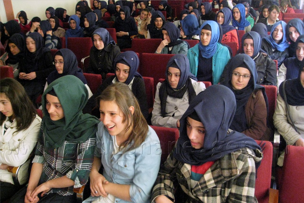 Kadın Din Görevlileri Öğrencilere Seminer Verdi 3