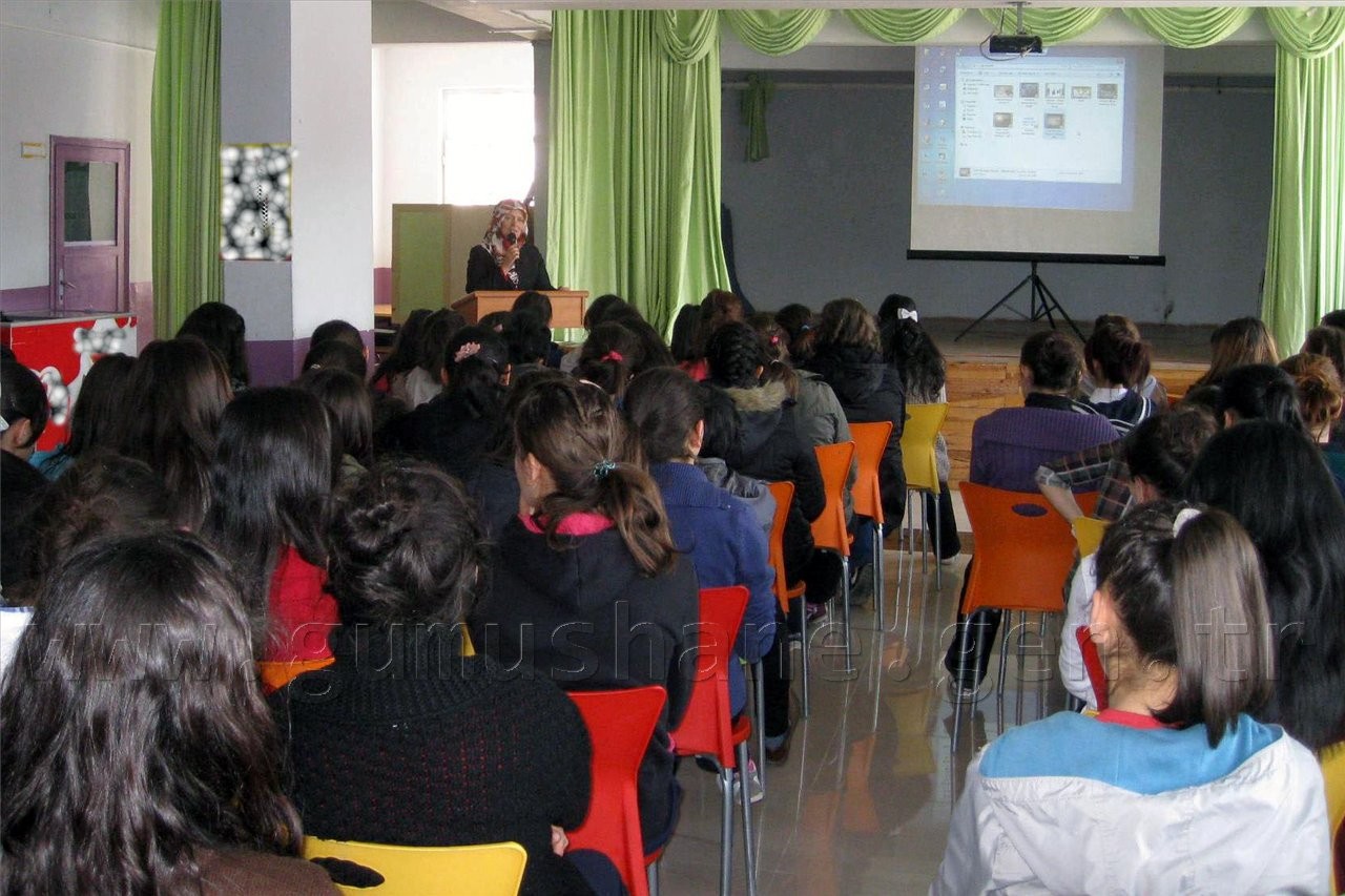 Kadın Din Görevlileri Öğrencilere Seminer Verdi 4