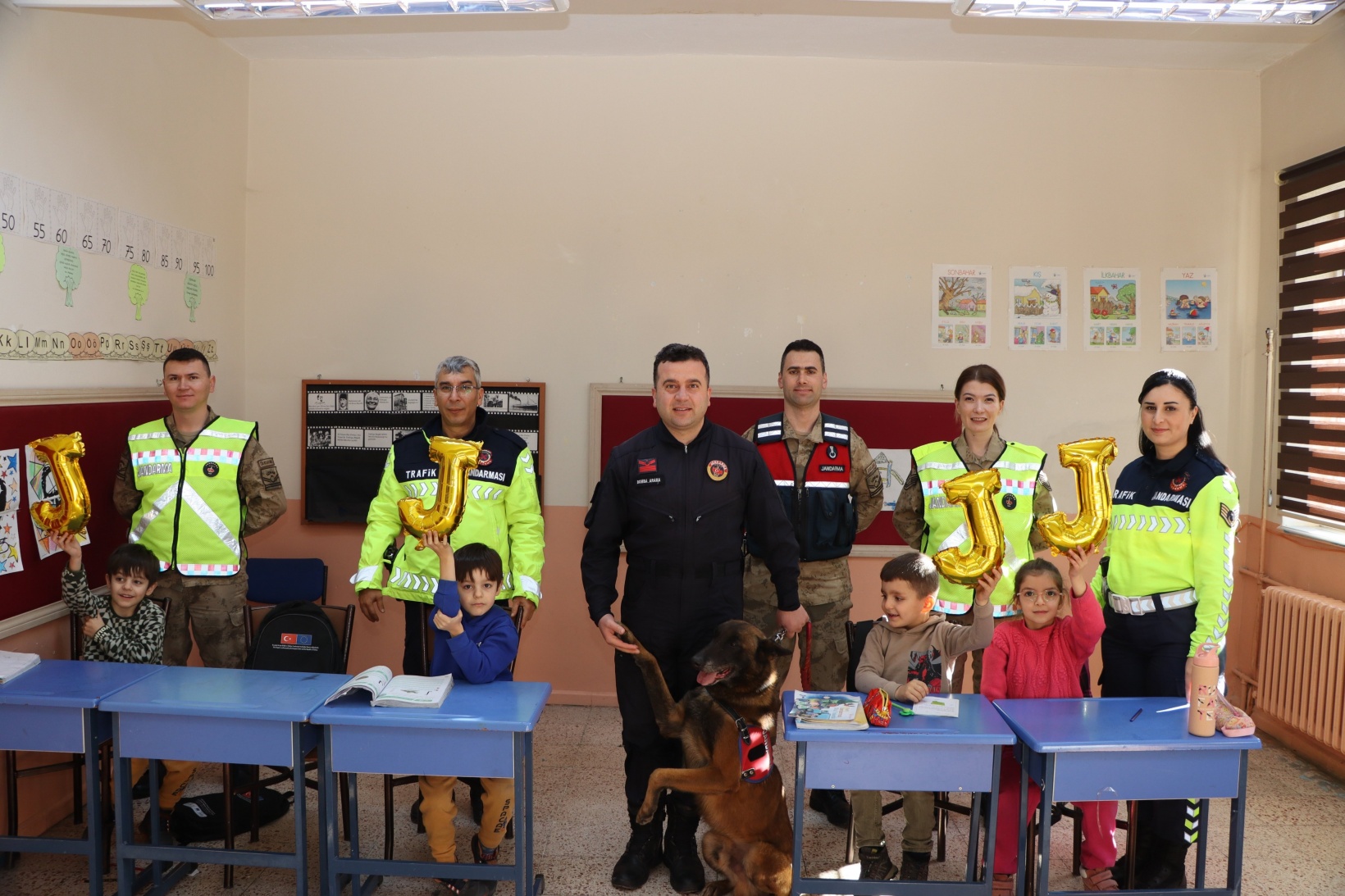 Jandarma’dan mini mini birlere “J” ziyareti 5