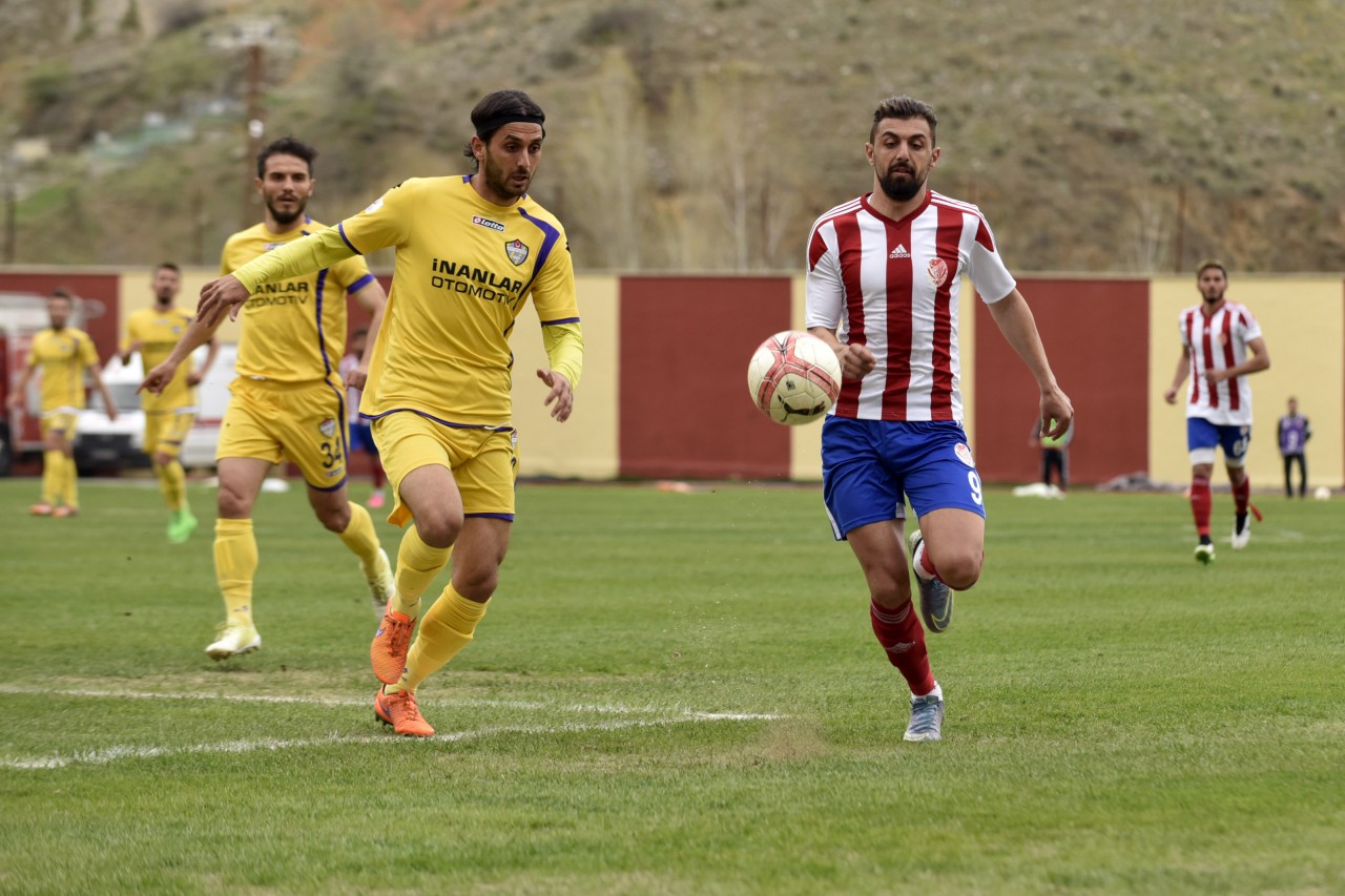 Gümüş, Eyüpspor'a acımadı: 2-0 37