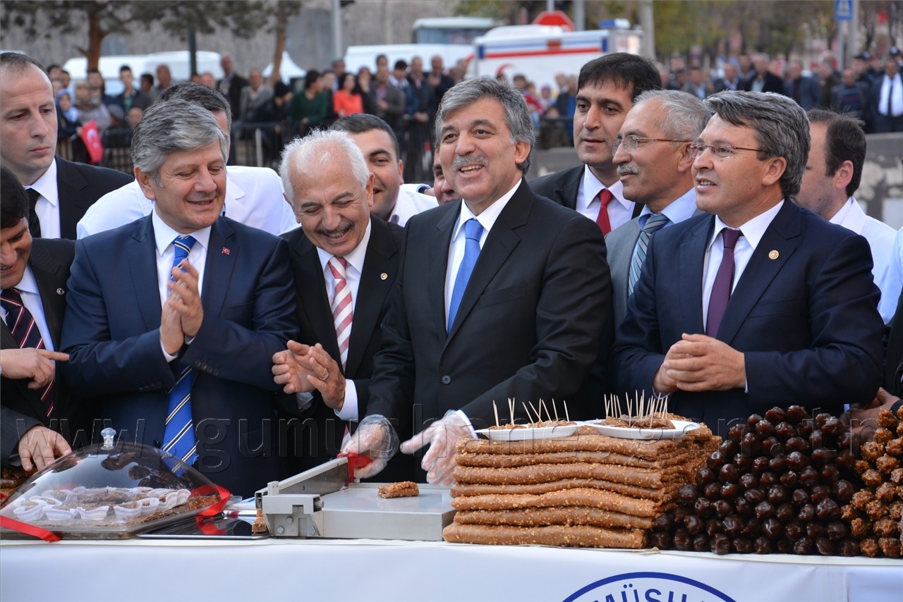 Cumhurbaşkanı Gül, Gümüşhane'de Halka Seslendi 9