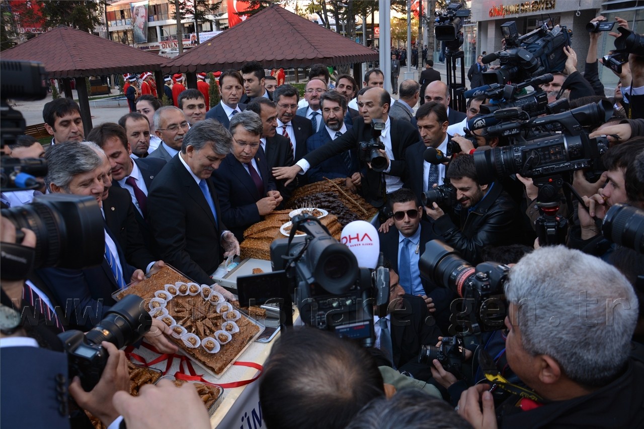 Cumhurbaşkanı Gül, Gümüşhane'de Halka Seslendi 11