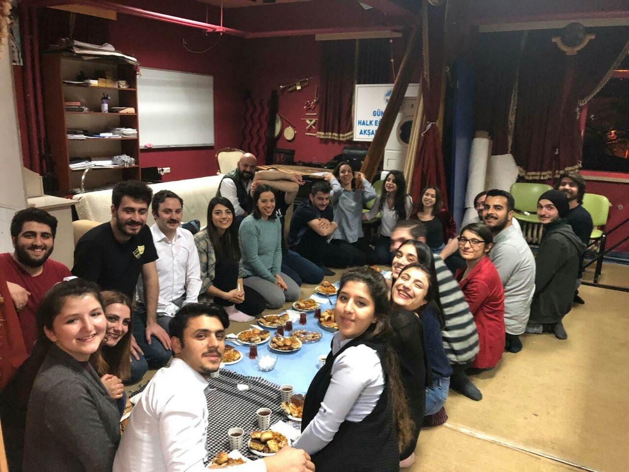 ‘Bir Garip Orhan Veli’ sahnelendi 4