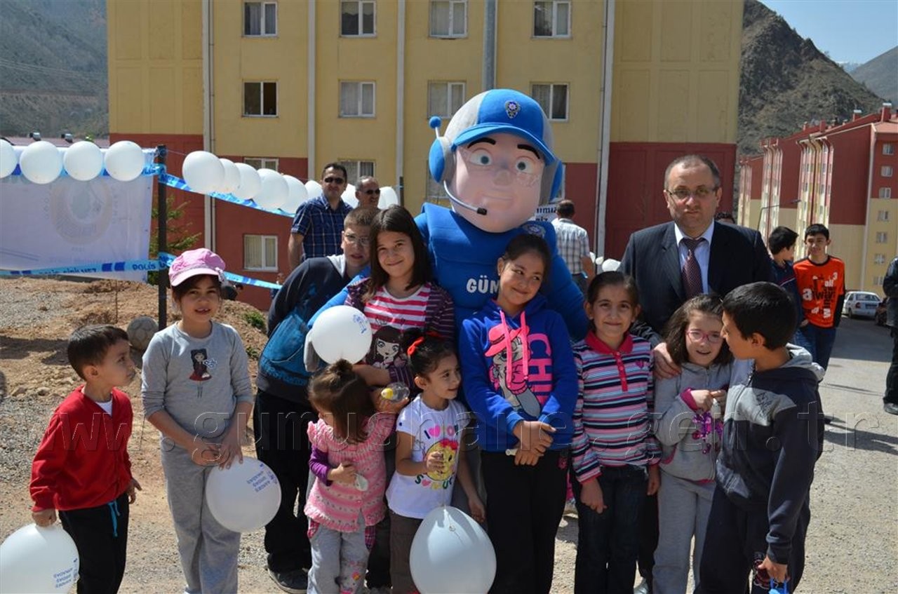 Emniyet 300 Fidanı Toprakla Buluşturdu 2