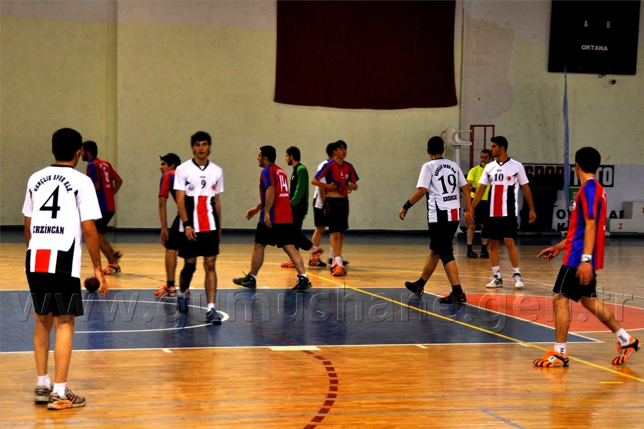 Hentbol'de Puan Hasreti Sürüyor 2