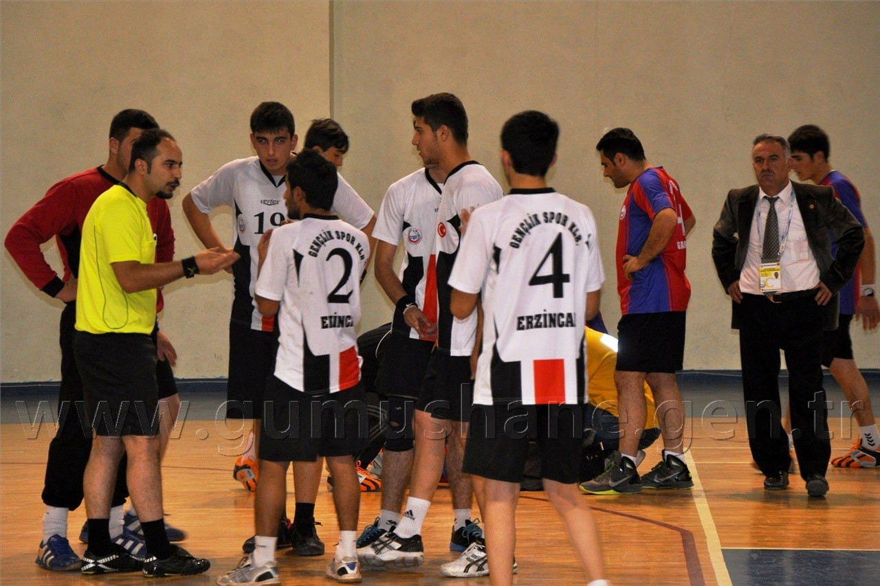 Hentbol'de Puan Hasreti Sürüyor 3