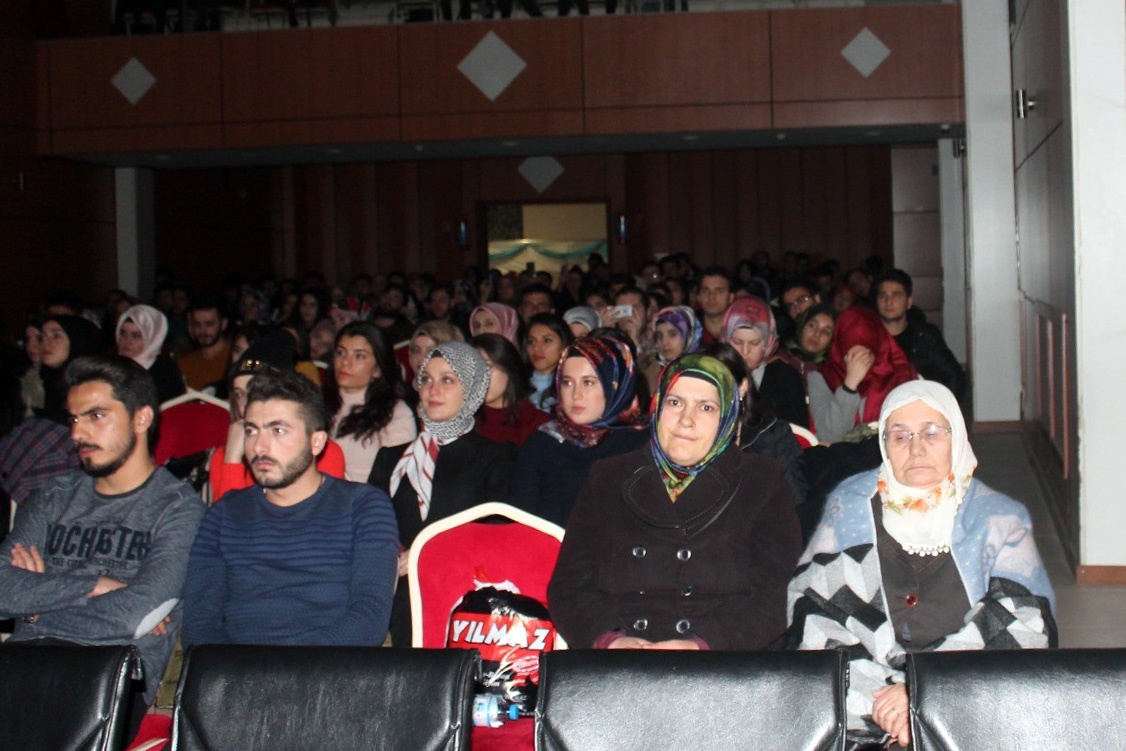 Üniversite öğrencilerden anlamlı program 6