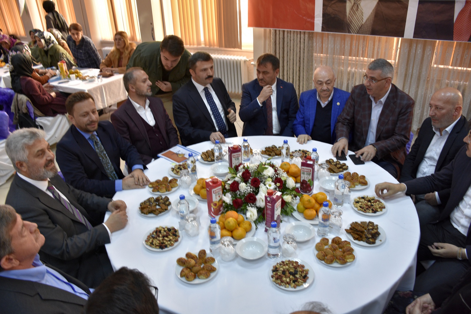 AK Parti Genel Başkan Yardımcısı Erkan Kandemir Gümüşhane'de 13