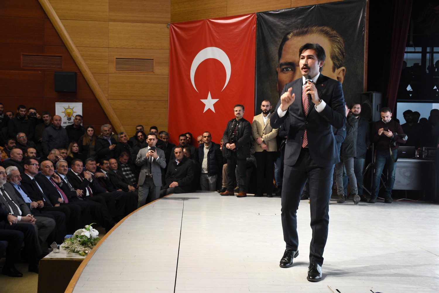 AK Parti Gümüşhane’de aday tanıtım toplantısı düzenledi 18