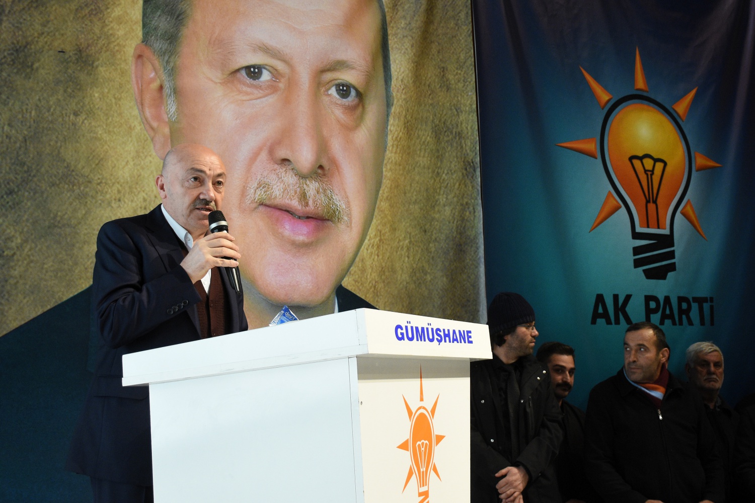 AK Parti Gümüşhane’de aday tanıtım toplantısı düzenledi 15