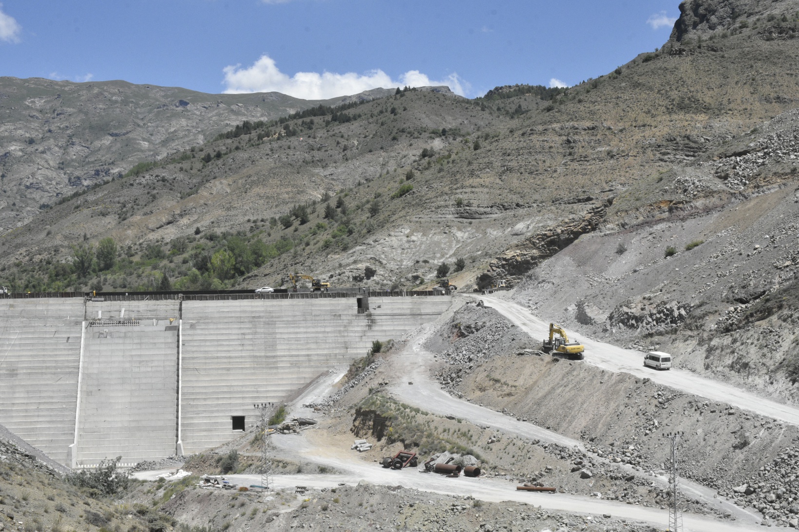Bahçecik Barajı'nın gövde yüksekliği yüzde 75'e ulaştı 8