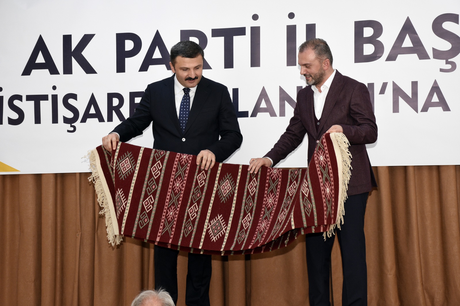 AK Parti Genel Başkan Yardımcısı Erkan Kandemir Gümüşhane'de 12