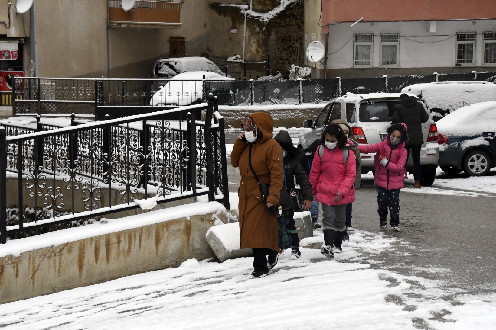 Gümüşhane’de Mart kapıdan baktırdı 3