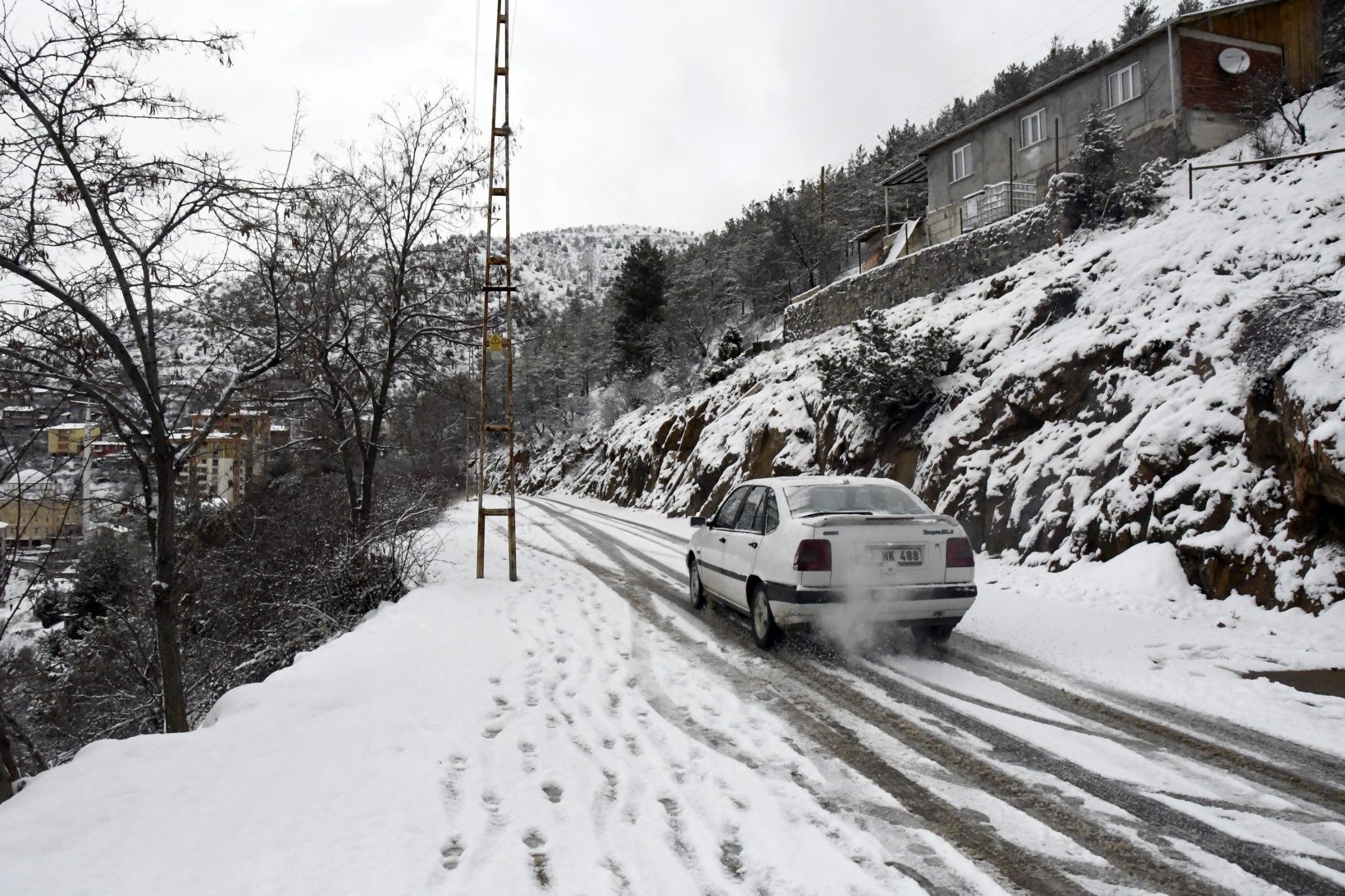 Gümüşhane’de Mart kapıdan baktırdı 6