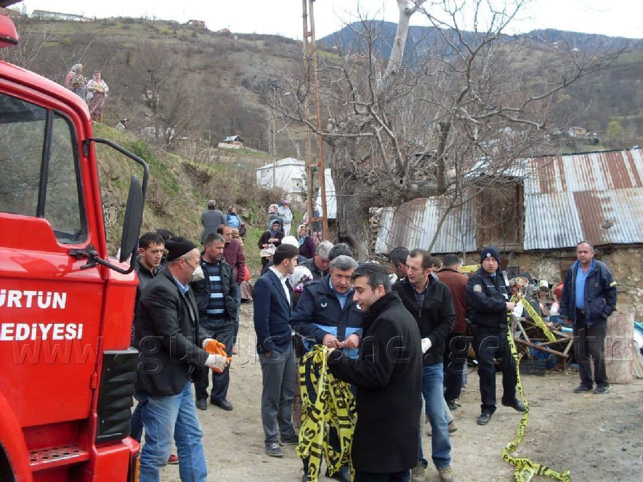 Kürtün’de Araç Kendiliğinden Yandı 6