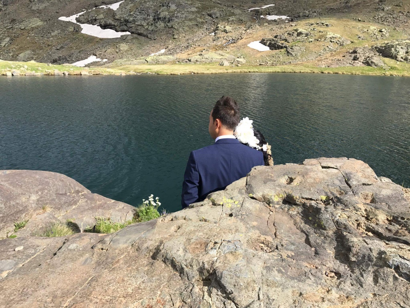 2 bin 500 metre rakımda düğün fotoğrafı çekilerek tarihe geçtiler 2