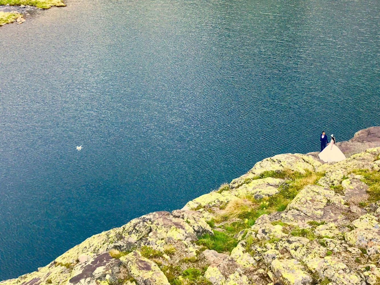 2 bin 500 metre rakımda düğün fotoğrafı çekilerek tarihe geçtiler 7