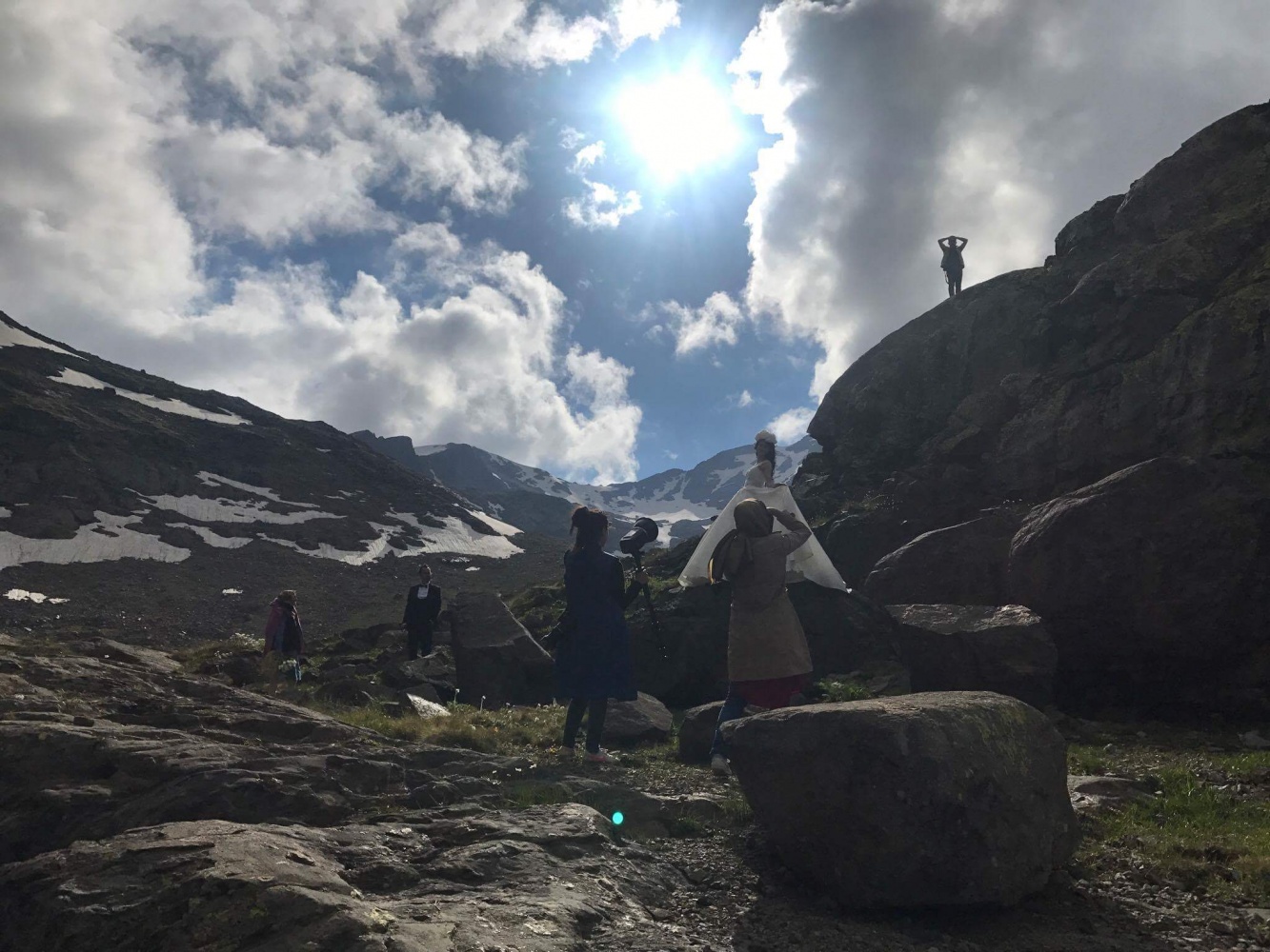 2 bin 500 metre rakımda düğün fotoğrafı çekilerek tarihe geçtiler 16