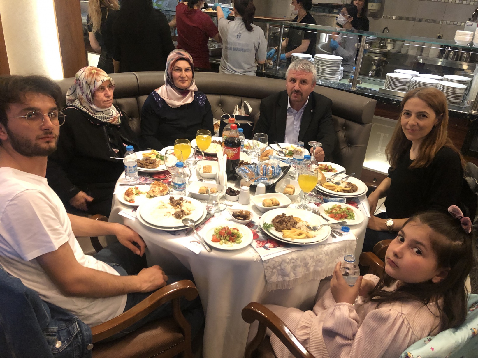 Eskişehir’de Porsuk ile Harşit’in dostluğu adına iftar sofrası kuruldu 10