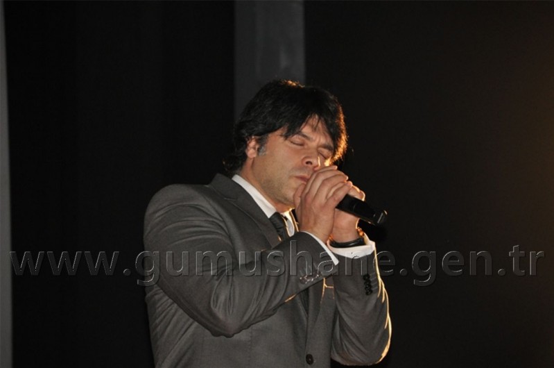 Reha Yeprem ve Taha, Gümüşhanelilere Unutulmaz Bir Gece Yaşattı 2