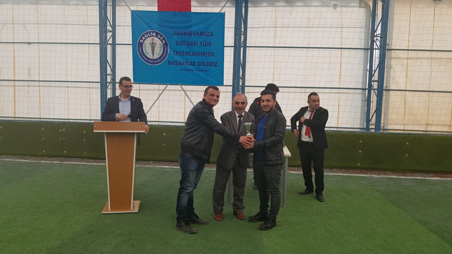 Sağlık camiasının halı saha turnuvasında şampiyon Sağlık Gücü oldu 28
