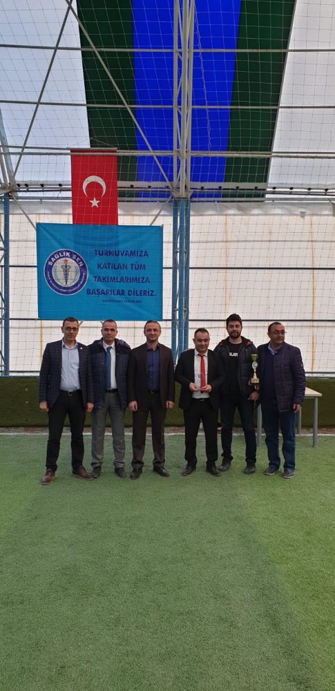 Sağlık camiasının halı saha turnuvasında şampiyon Sağlık Gücü oldu 14