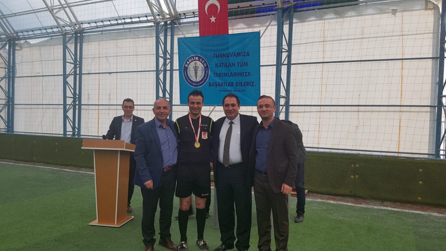 Sağlık camiasının halı saha turnuvasında şampiyon Sağlık Gücü oldu 8