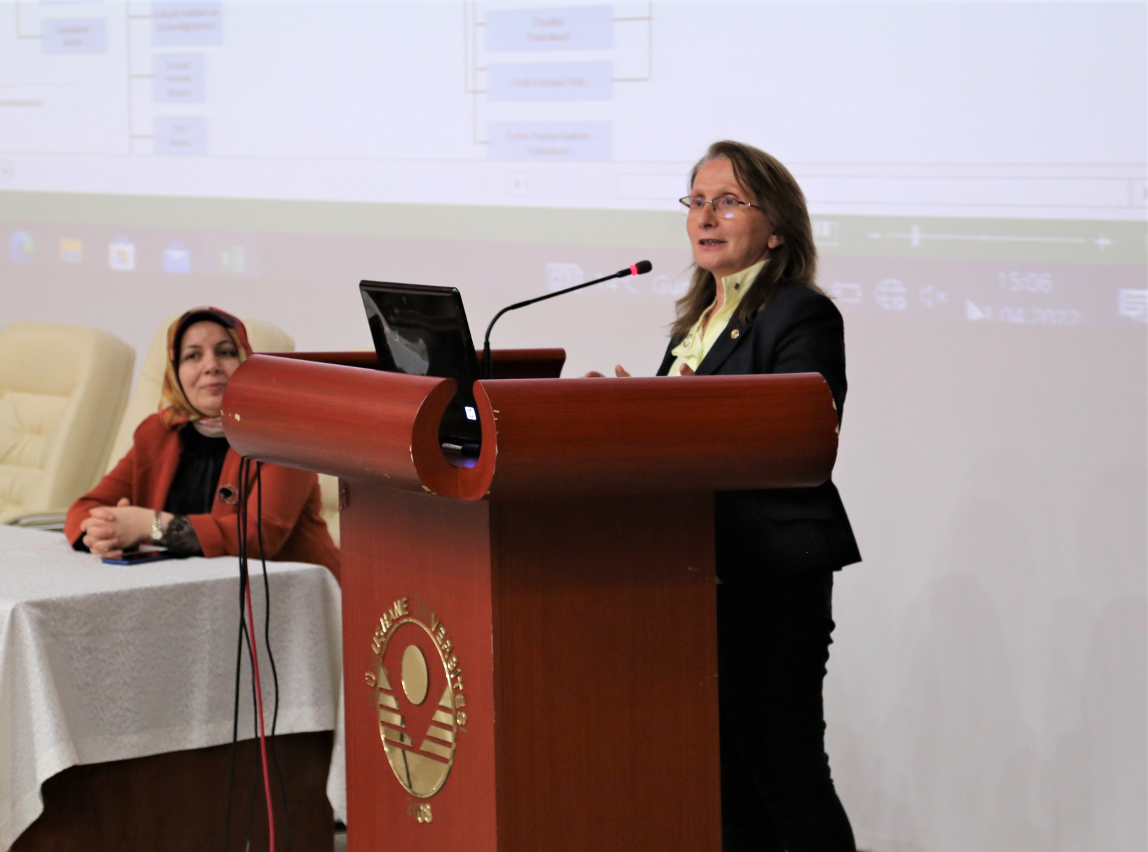 Öğrenciler sağlık yöneticileriyle buluştu 1